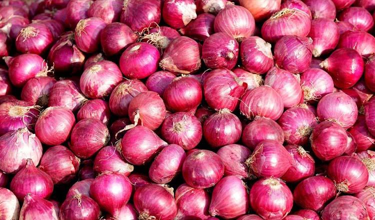 সর্দি-জ্বর খুশকি তাড়ায় পেঁয়াজ